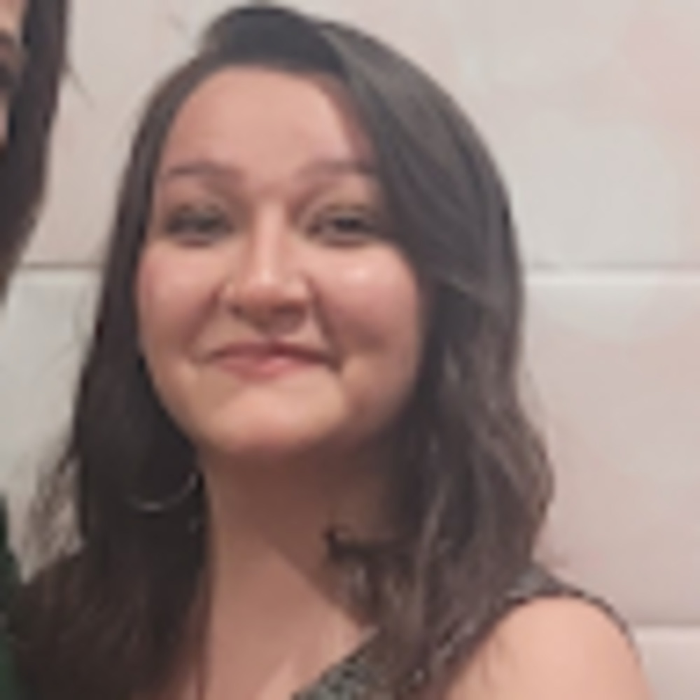 Meet your Posher, Adriana